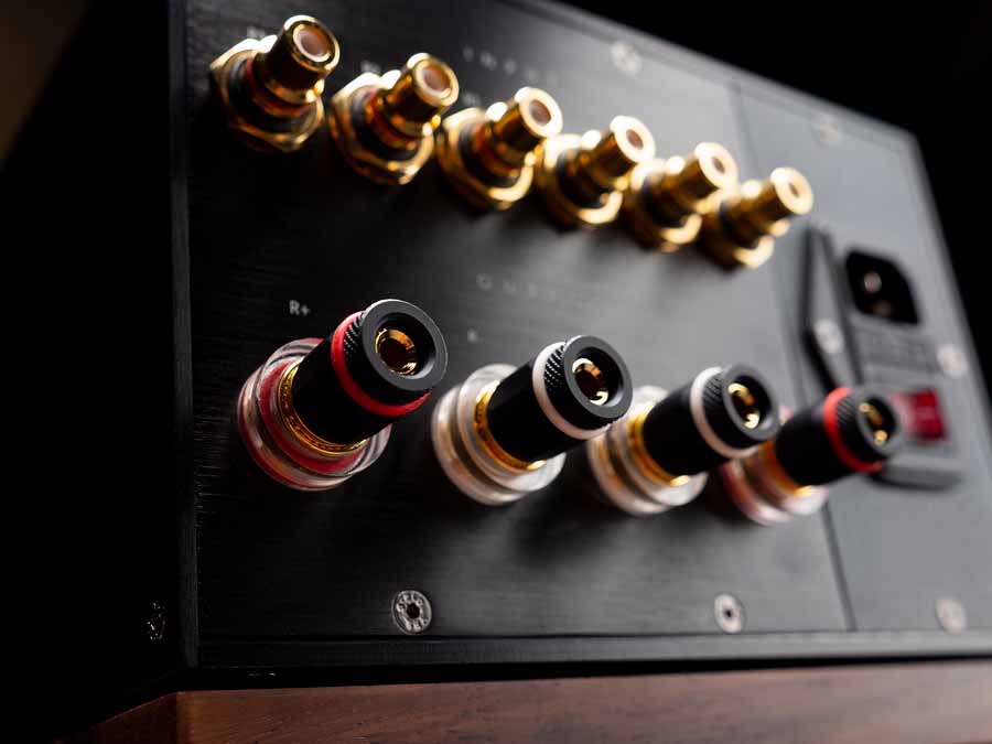 Clones Audio integrated amp