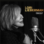 Lori Lieberman Sings ‘Truly’ At High End Munich